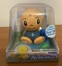 tomy solar powered bobble head