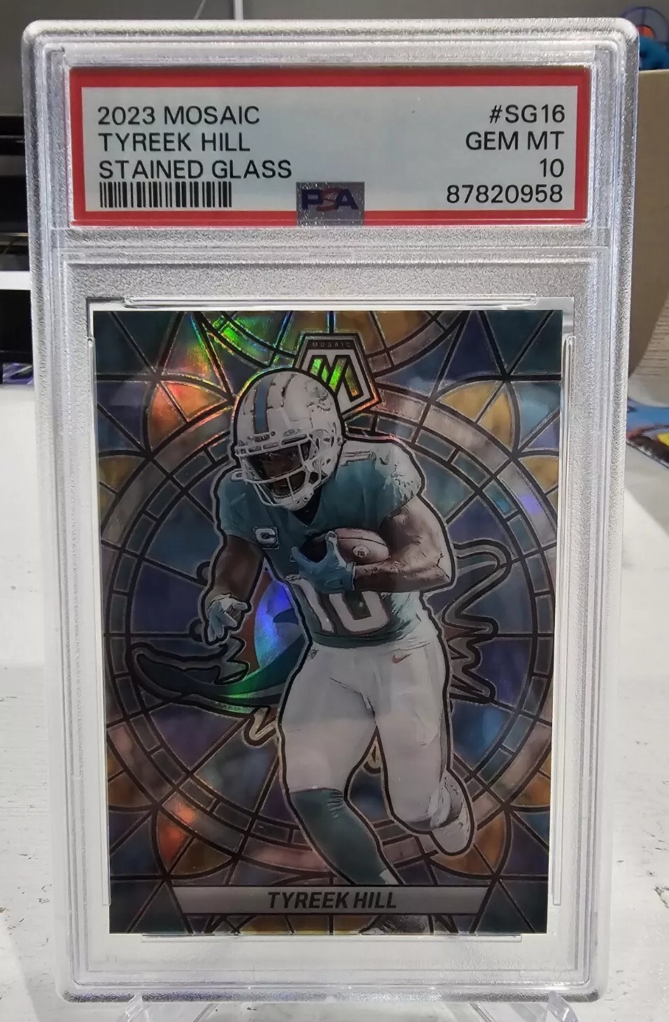 2023 Panini Mosaic Tyreek Hill Stained Glass Case Hit SP PSA GEM MT 10 #SG-16