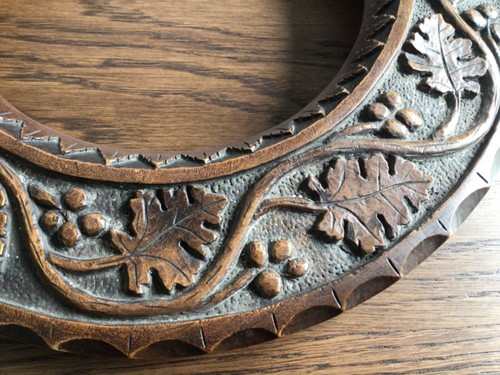 Antique arts & crafts hand carved circular oak leaf & acorn wooden frame - Picture 3 of 8