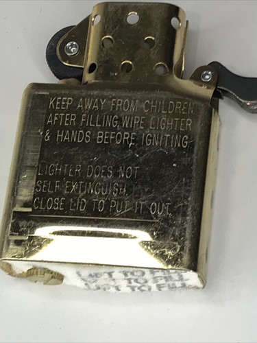 Vintage 2004 Brass Zippo Flip Top Pocket Lighter Gently Used - Picture 7 of 12