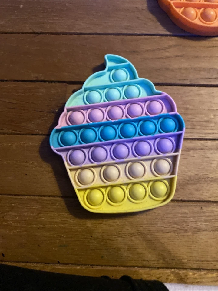 48 pop jts from food to animals and shapes fim for every age 50 for all 3 for 01 - Image 3 of 4