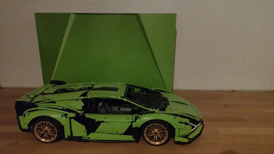 LEGO Technic 42115 Lamborghini Sián FKP 37, Foto 2 von 5