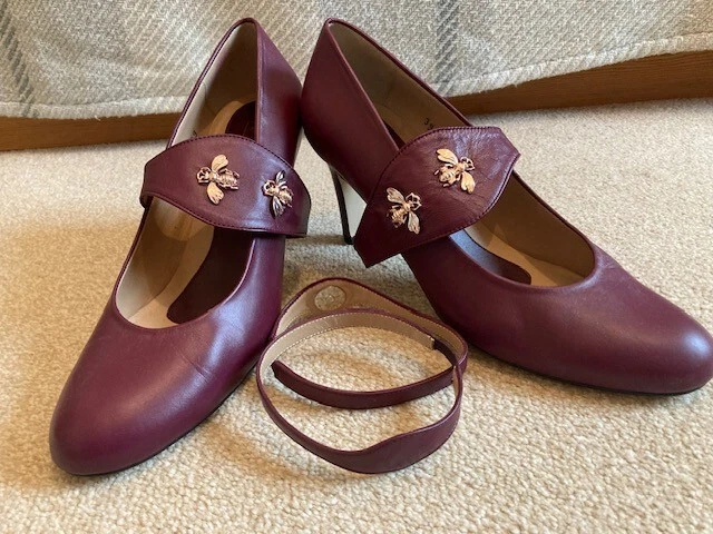 Shoes with interchangeable best sale straps
