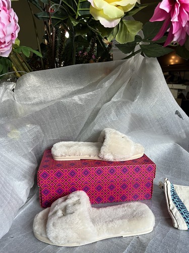 Tory Burch Natural/ Dolce De Leche/Gold Double T Shearling Slide 8M / $235