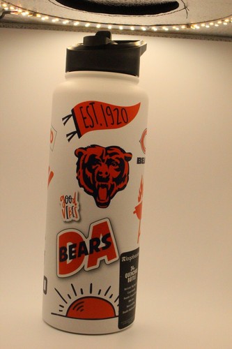 Chicago Bears NFL 34oz. Quencher Flasche Flip Top Tragegriff Neu