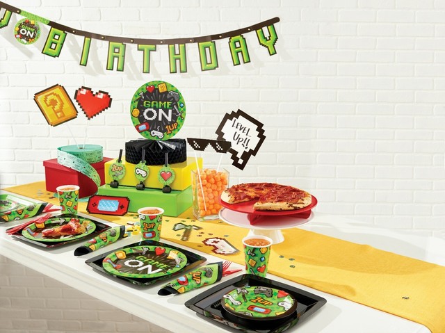 Gaming Party/ Computer/ Video Game Party Tableware Decorations & Balloons Gaming Party/ Computer/ Video Game Party Tableware Decorations & Balloons