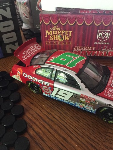 RARE Jeremy Mayfield #19 Dodge/Muppet show 25th 2002 NASCAR Action 1:24 Diecast - Picture 5 of 7