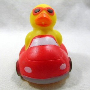 Car-Rubber-Duck-New-2-034-Student-Driver-Duckie-Limo-Auto-Transportation-Squirter