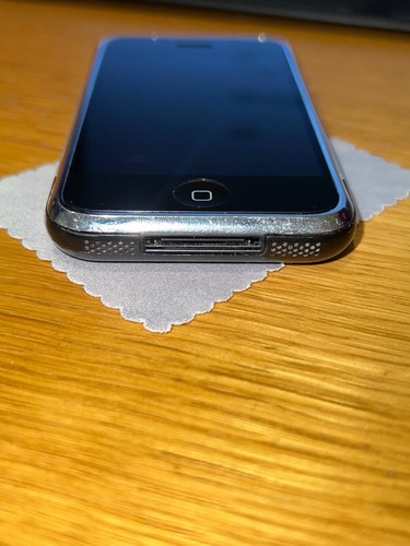 Apple iPhone 1st Generation - 4GB - Rare DEMO Unit (NO Content) - READ DESC - Afbeelding 12 van 17