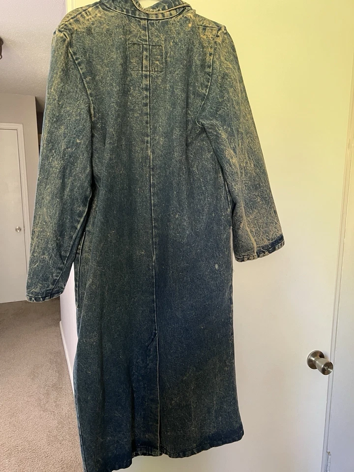 Trench coat jeans grunge vintage anos 80/90 com lavagem ácida marca Fantasi - Imagem 3 de 3