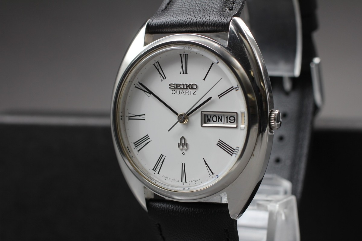 Vtg 1976 N MINT Seiko Quartz 4803-8000 Day/Date Steel Round