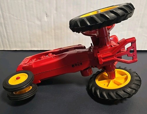 Vintage Ertl 1/16 Massey Harris 44 rot Metall Diecast Spielzeug Traktor - Bild 13 von 13