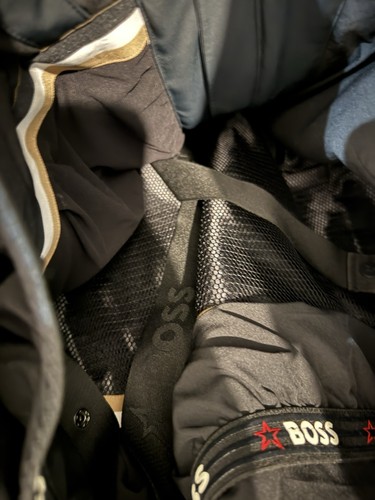 CHAQUETA DE ESQUÍ TÉCNICA BOSS PERFECT MOMENT PARA HOMBRE NEGRA PRECIO DE VENTA SUGERIDO POR EL FABRICANTE £1295 NUEVA #A10 - Imagen 9 de 13