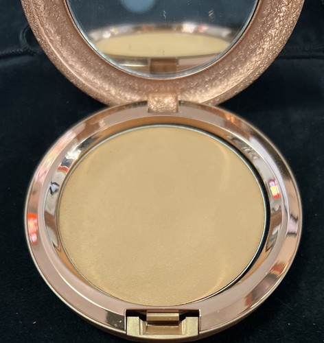 NIB ~ MAC Skinfinish Sunstruck Matte Bronzer LIGHT GOLDEN ~ Full Size ~ 8g ~ NEW - Picture 2 of 6