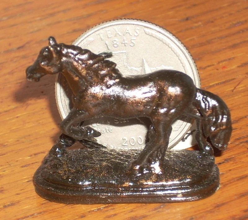 Dollhouse Miniature Remington Horse 'Bronze' Brass Statue Statuette 1:12 #A3880 - Image 1 of 1