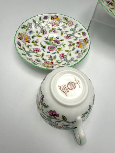 2 Minton Haddon Hall Bone China Tassen & Untertassen Set grüner Rand Blumenmuster - Bild 4 von 5