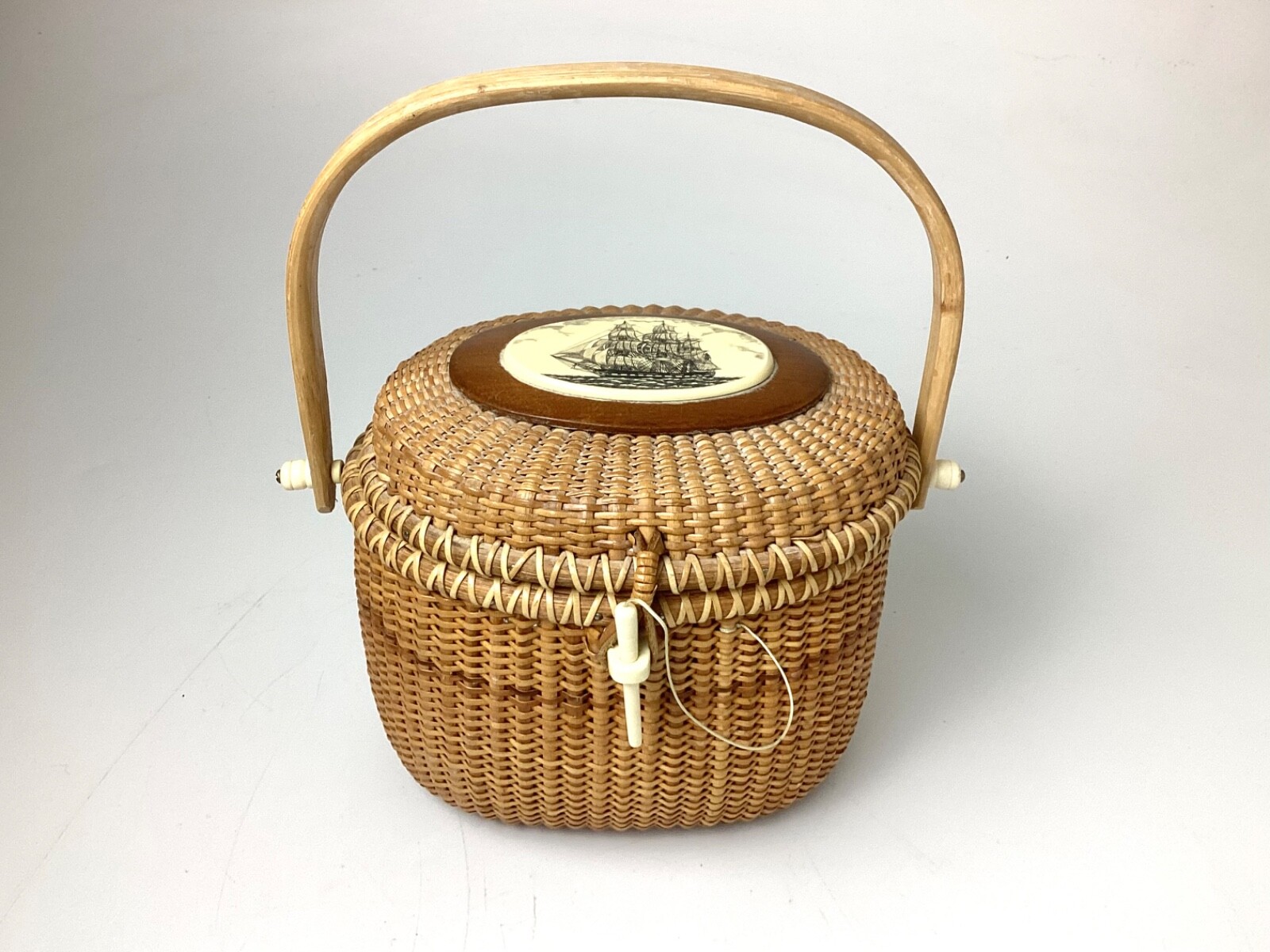 Vintage Barlow Nantucket Basket Handbag With Ship Motif Stamped Barlow