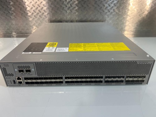 CISCO DS-C9250I-K9 MDS 9250i 50 puertos conmutador configuración base (20xFC, 8xFCoE, 2xFCIP) - Imagen 1 de 5