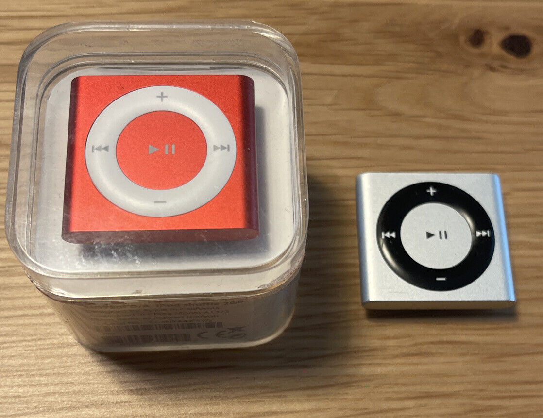 2 iPod shuffle 4 generacji 2 Gb Nowy w kolorze czerwonym i używany w kolorze srebrnym Ostatnia praca, opłacalna