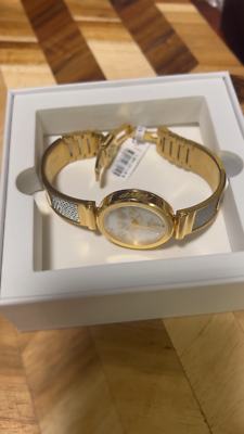 CHARRIOL Forever Elephant White Mother of Pearl Dial Women display picture 2