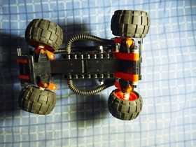 Lego Technic 8226 Mud Masher Complete Manual and Box Desert Stormer (No elastic)