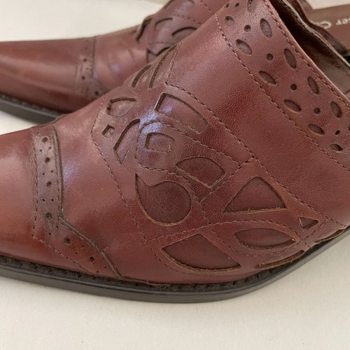 Coldwater Creek Western Brown Tooled Leather Slip On Mules 2.5" Heel Women's 7 - Picture 5 of 10