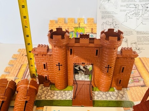 King Arthurs Castle 1992 Medieval Knights figures play set towers catapult BMC6 - Picture 7 of 8