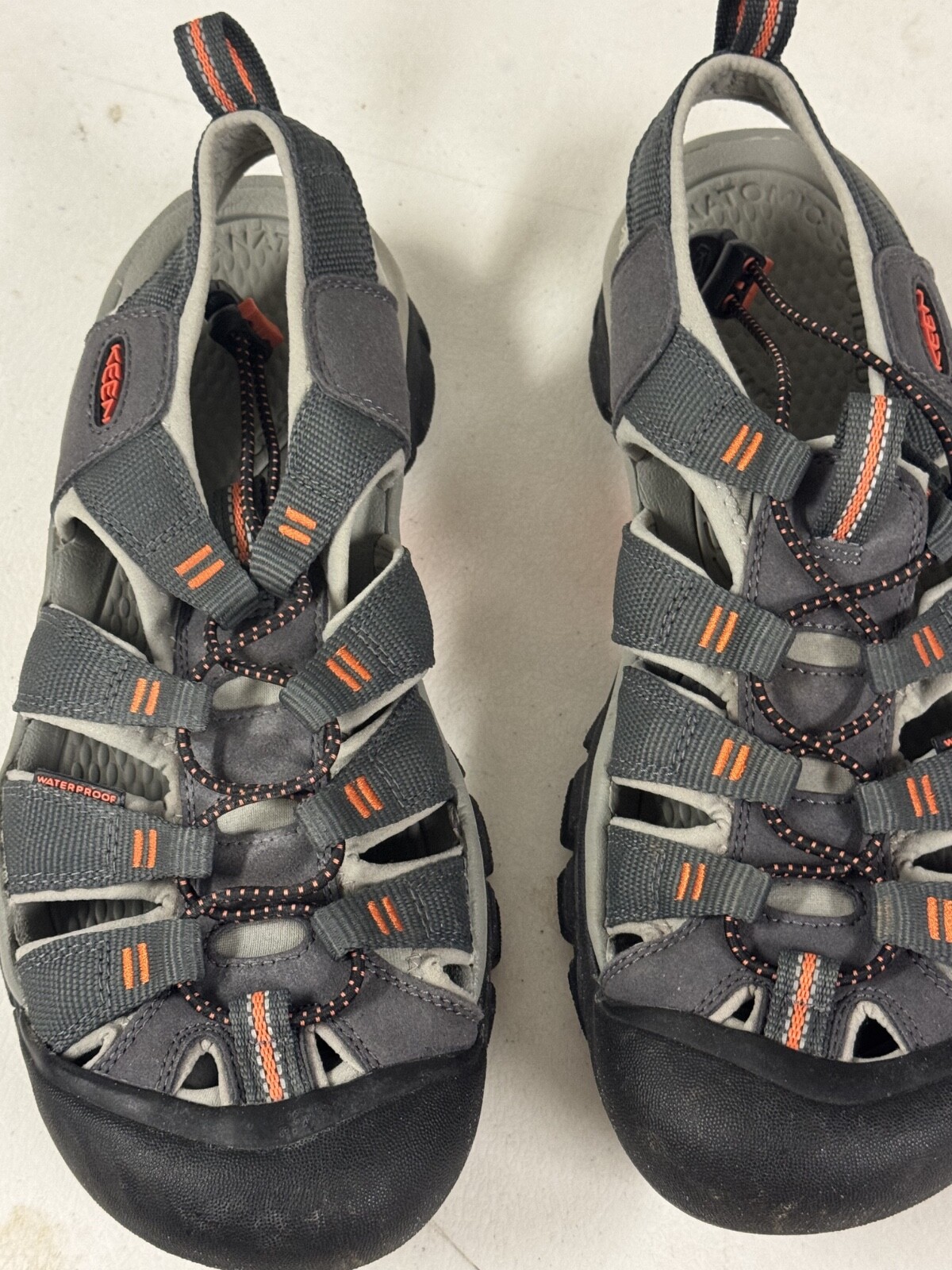 Sandali Keen 8 5 grigio e arancione