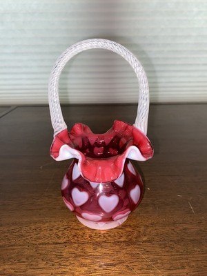 STUNNING VTG FENTON Cranberry Opalescent HEART OPTIC Swirl Handle Basket 7.25''H