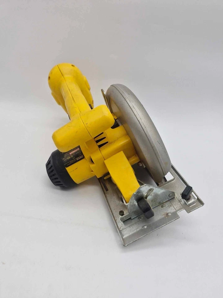 Dewalt Cordless Circular Saw (165mm) - DW939 18v - Image 2 of 4