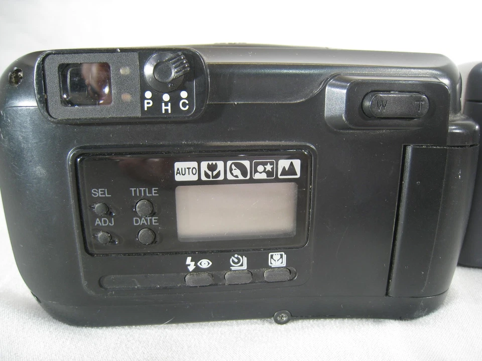 Vintage Minolta 35mm Film Cameras Lot Point Shoot Panorama Flash Tested Japan - Image 2 of 4