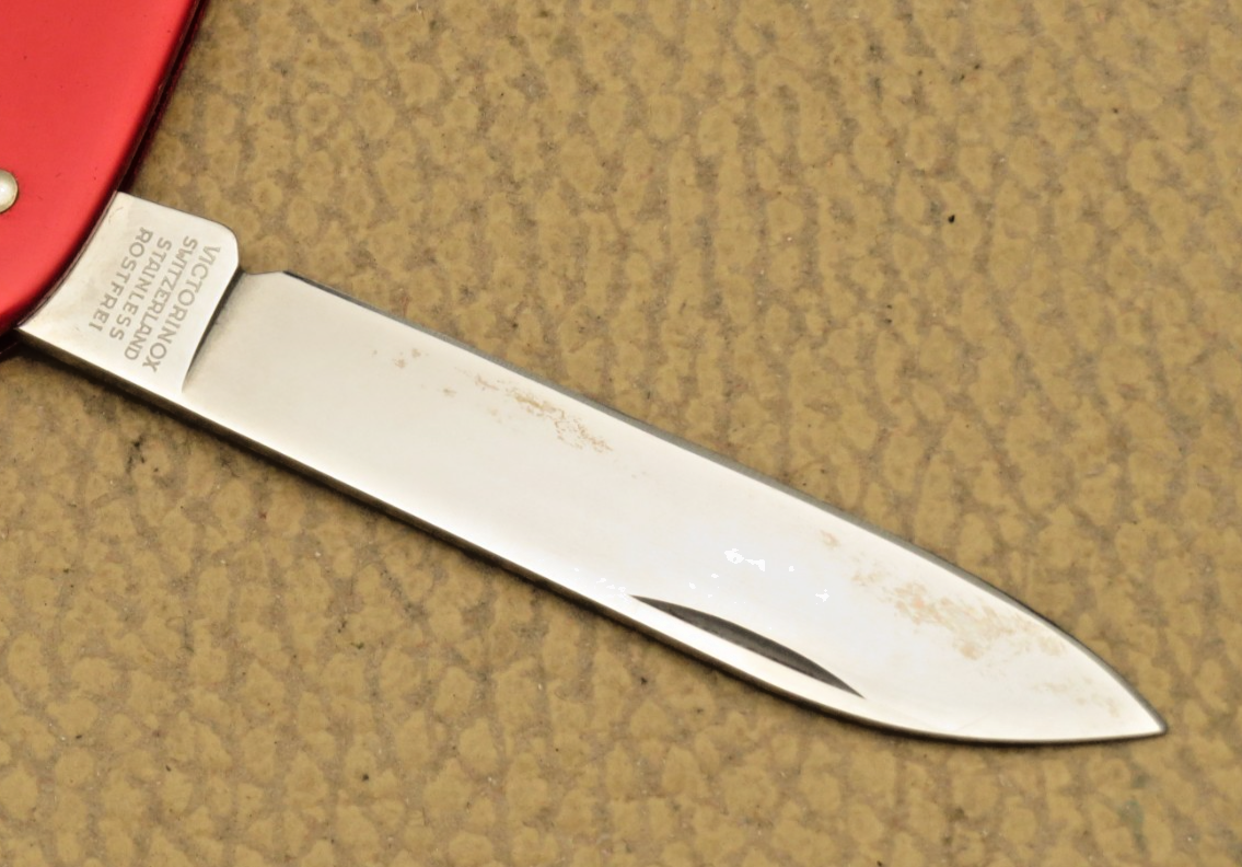 Victorinox Swiss Army – 84mm SECRETARY - Smooth Red Alox - Unused
