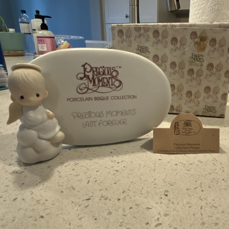 Precious Moments Last Forever Angel Figurine 1981 Jonathan & David Boxed