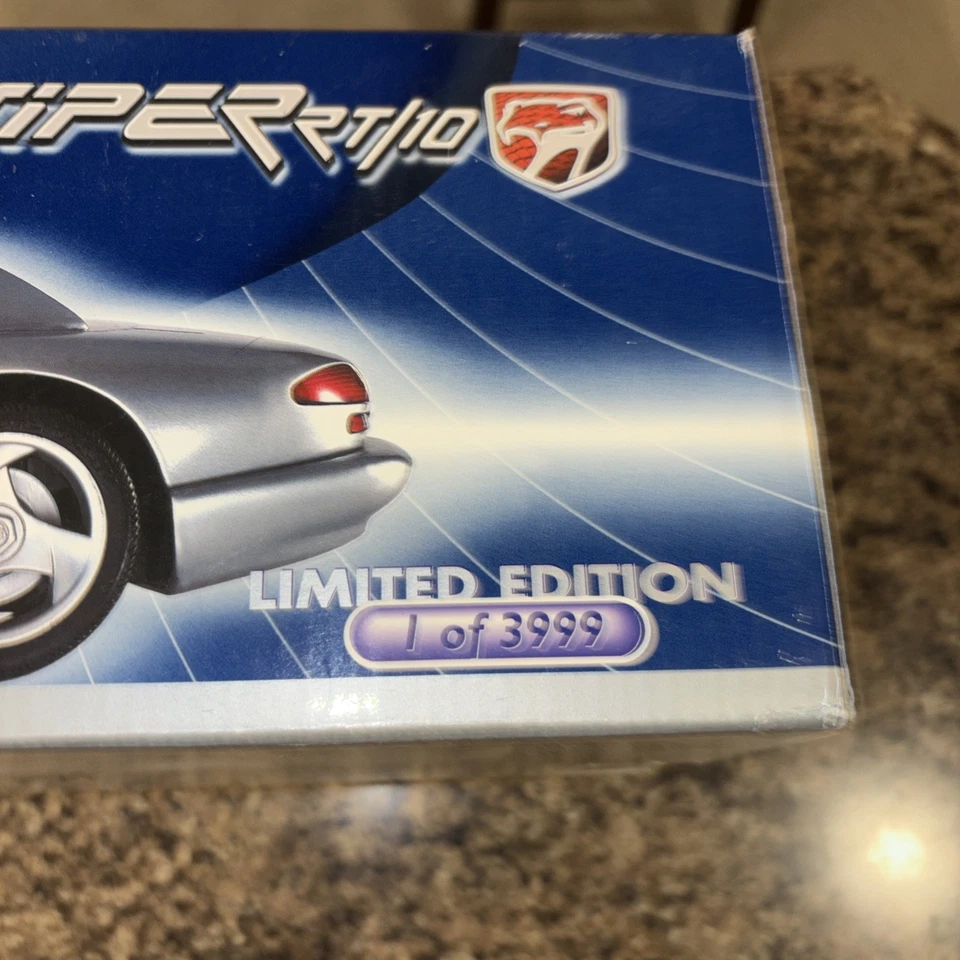 1:12 Anson Dodge Viper RT/10 LE 1/3.999 amarillo Foto 2 de 4