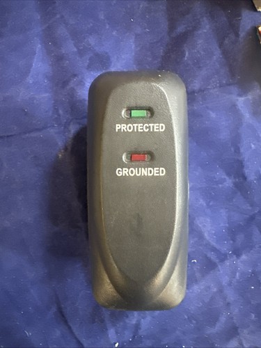 Tripp Lite Traveler Portable Surge Protector Laptop/Notebook/Phone 1050 Joules - Picture 11 of 11