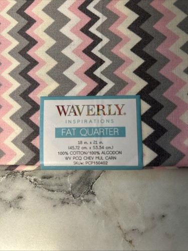 Waverly Inspirations 100 % Baumwolle Fat Quarter - 18" x 21" - rosa grau Chevron - Bild 4 von 5
