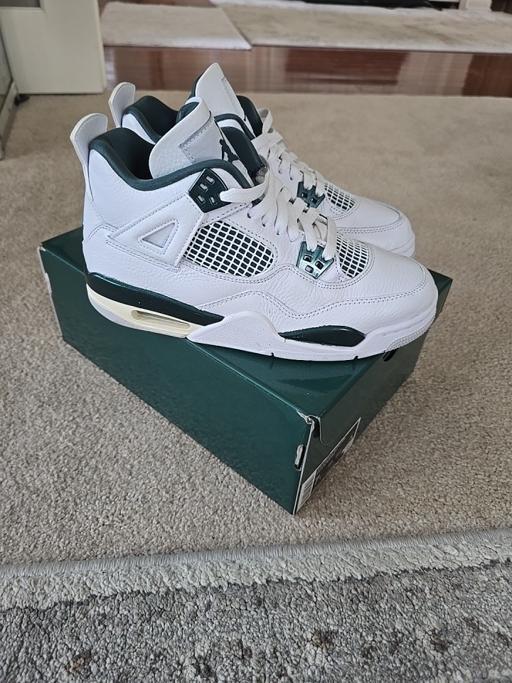 Picture 1 of 12