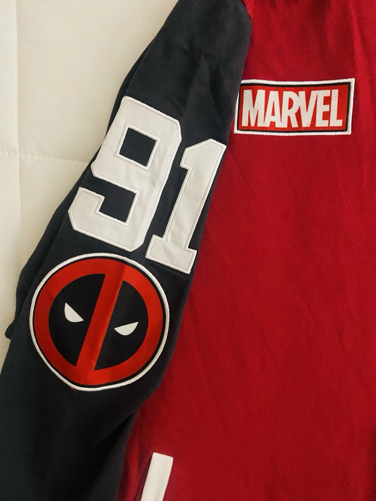 NEW Marvel Studios Deadpool Lightweight Varsity Jacket Red/Black Men’s Size L - product detail image 6