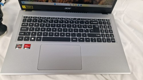 Acer Aspire 3 Laptop AMD Ryzen 5 7520U, 8GB RAM, 512GB SSD, 15.6 Inch Full HD - Afbeelding 2 van 9