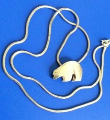 VINTAGE MARKIERT SRF STERLING BÄR ANHÄNGER MIT HALSKETTE SIGNIERT EINHEIMISCHER SCHMUCK