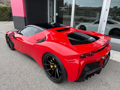 2022 Ferrari Sf 90 Stradale - Picture 10 of 24
