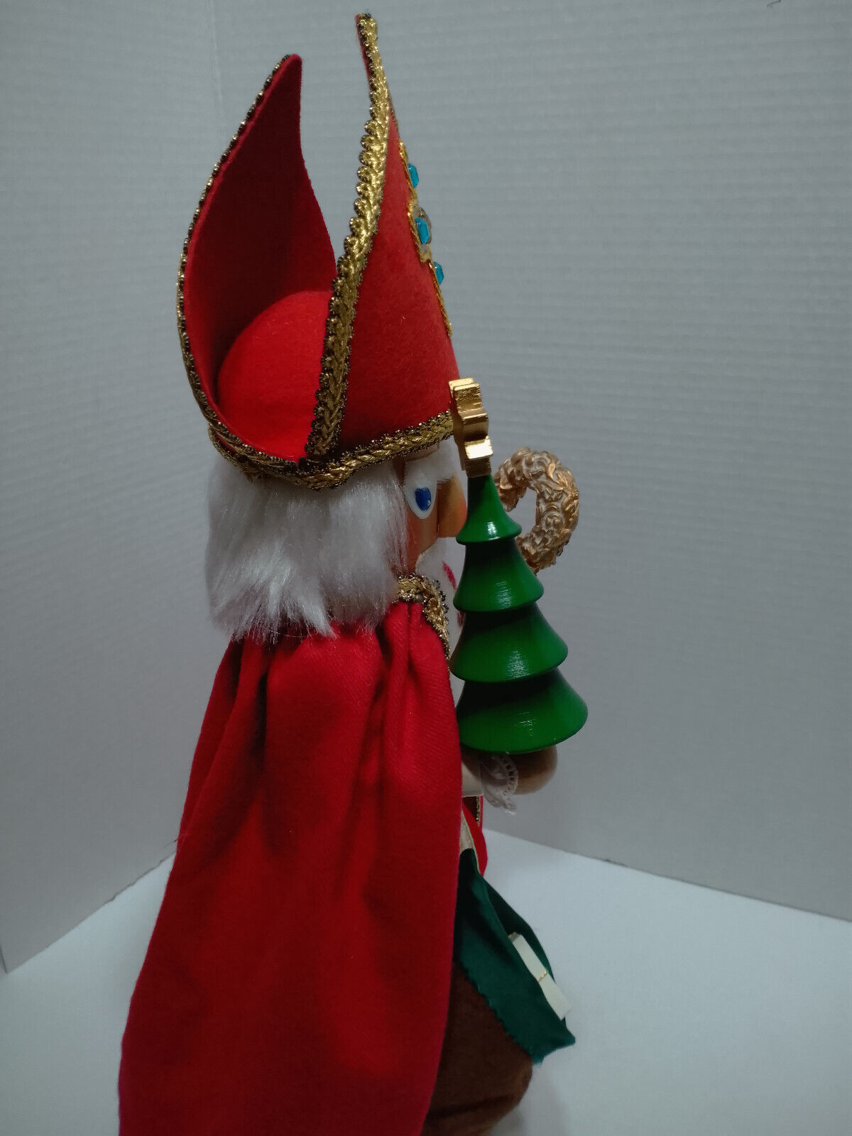 Picture 6 of 16