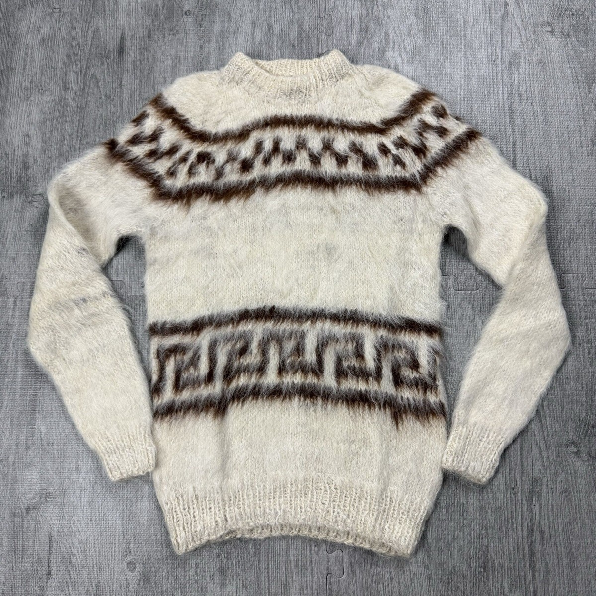 VTG LA VICUNA 100% ALPACA FUZZY SHAGGY BOLIVIAN KNIT SWEATER VTG LA VICUNA 100% ALPACA FUZZY SHAGGY BOLIVIAN KNIT SWEATER