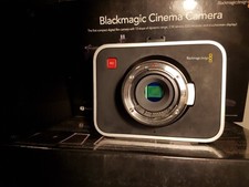Blackmagic Cinema Camera 2.5k Canon EF