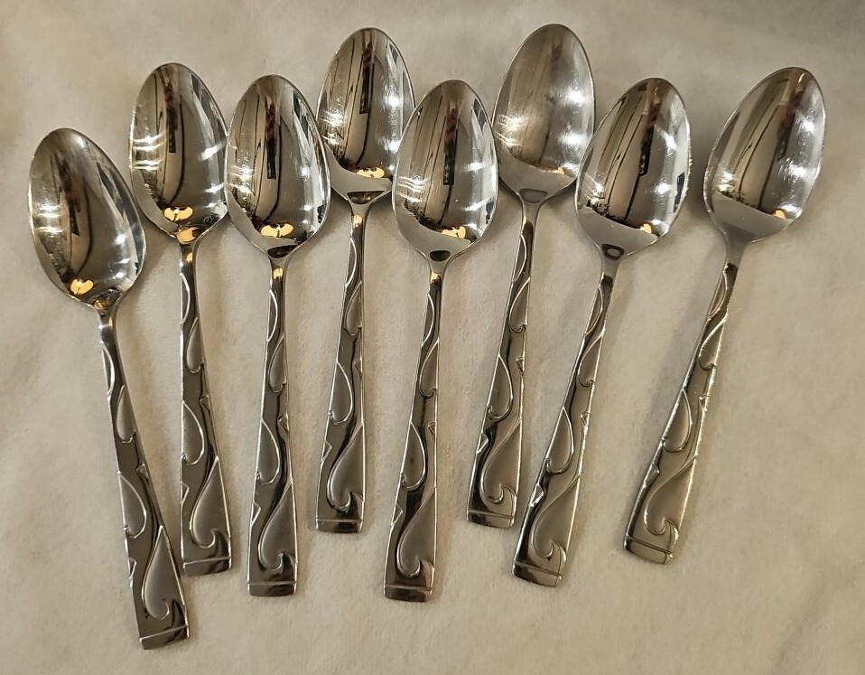 Oneida Tuscany Stainless Flatware Set of 8 Soup Spoons Place Spoons 7 1