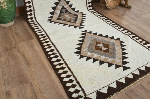 3x11 White Vintage Kilim Runner, Turkish Oushak Hallway Rug, Handmade Wool Rug - Picture 6 of 10