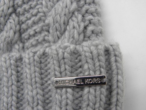 MICHAEL KORS 2 Piece Set Knit  Scarf & Hat Gray - Picture 3 of 5