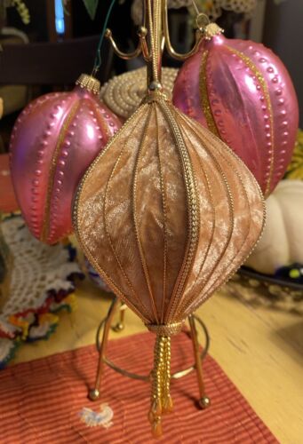 4 Vtg. Victorian Jeweled Velvet Pink/Gold/Pearl & Glass Christmas Ornaments EUC - Picture 2 of 13
