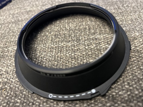 Hasselblad Proshade Adapter 6093/70 for Lenses With B70 Front - Picture 3 of 6