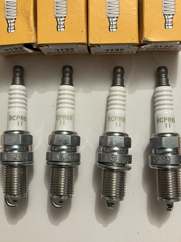 NGK BCPR6E-11 ( 3132 ) X4 SPARKPLUGS - Picture 2 of 2